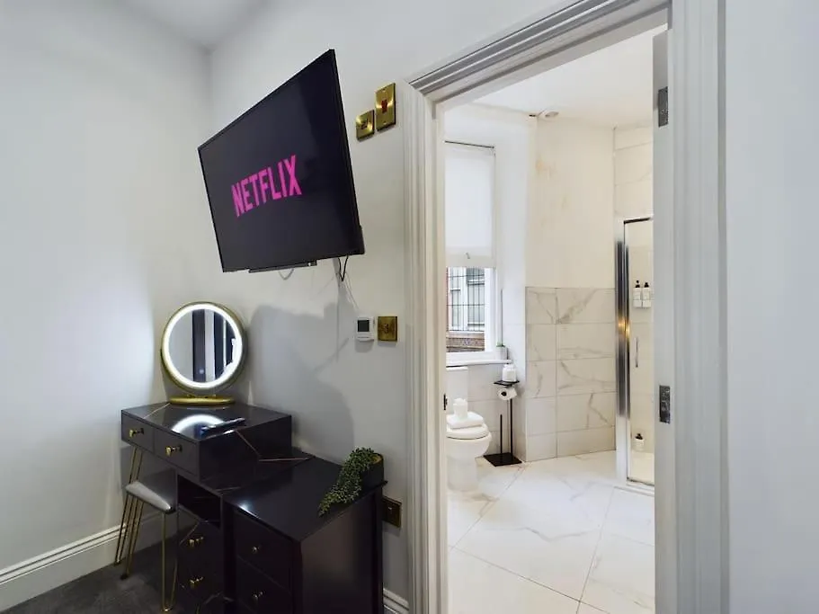 The Black Marble Suite 布赖顿