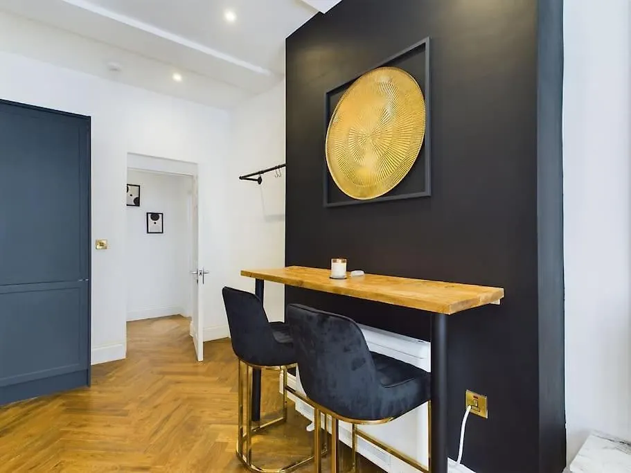 Apartment The Black Marble Suite Brighton United Kingdom