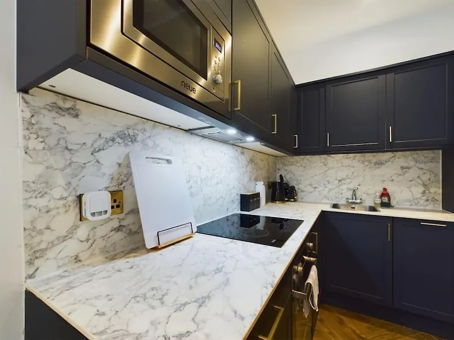 Apartment The Black Marble Suite Brighton United Kingdom